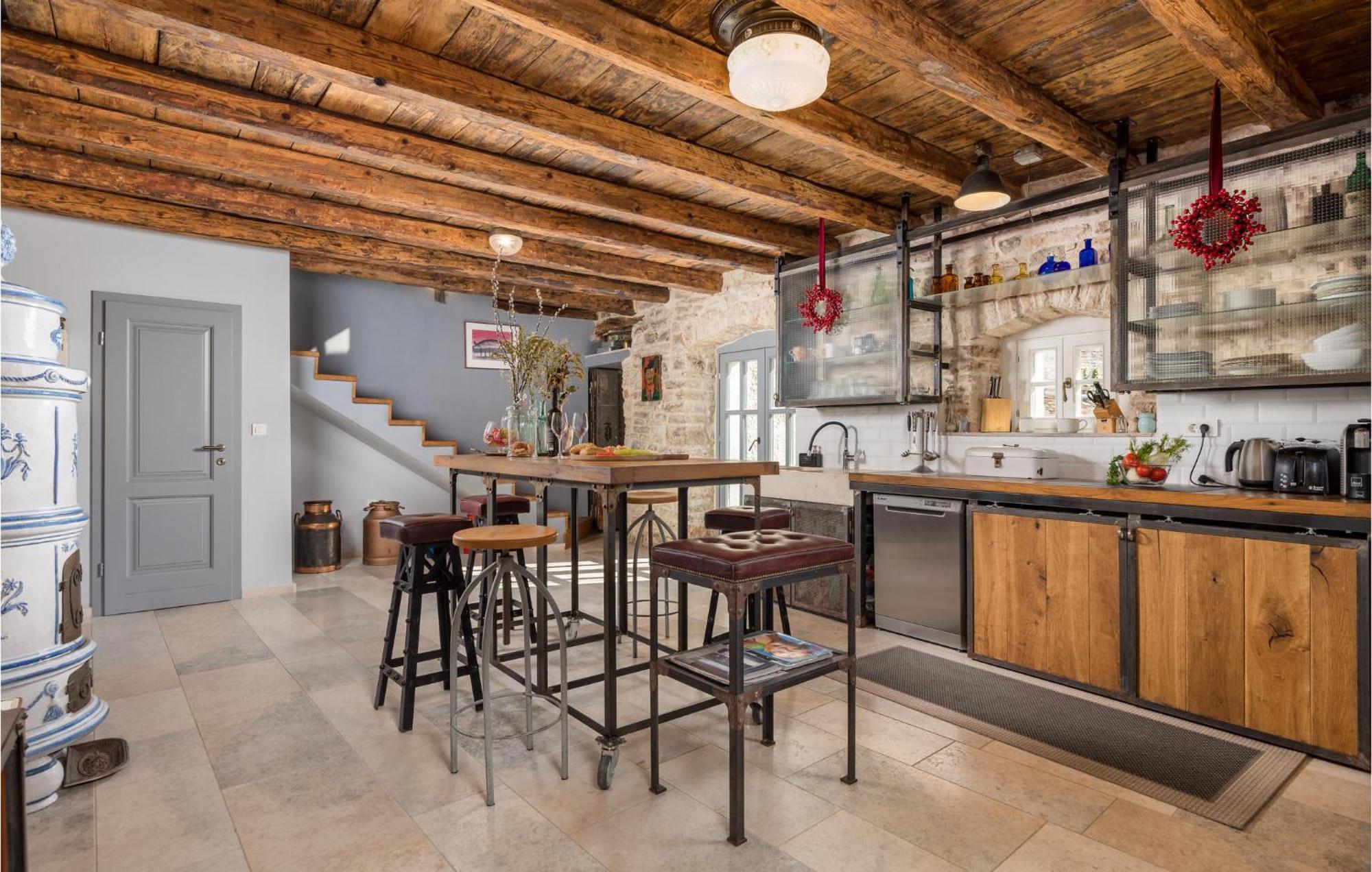 Amazing Home In Foli With Kitchen Exteriör bild